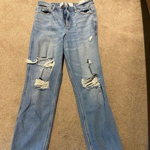 Hollister curvy high rise mom jeans
